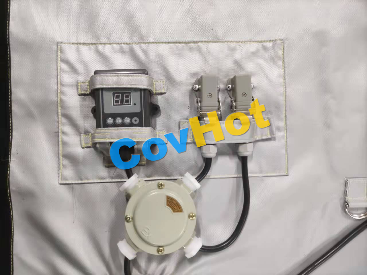 電伴熱<a href=http://www.newlichen.cn/e/tags/?tagname=%E4%BF%9D%E6%B8%A9%E5%A5%97 target=_blank class=infotextkey>保溫套</a>